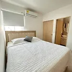 Lujo y confort cerca del mar 3 hab con piscina