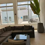 Lujo y confort cerca del mar 3 hab con piscina